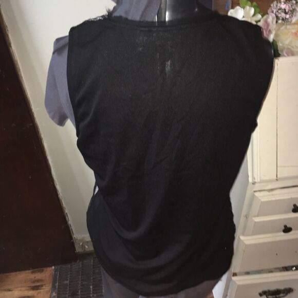 Chico’s 2 lace, sleeveless raw hem blouse - Picture 2 of 3